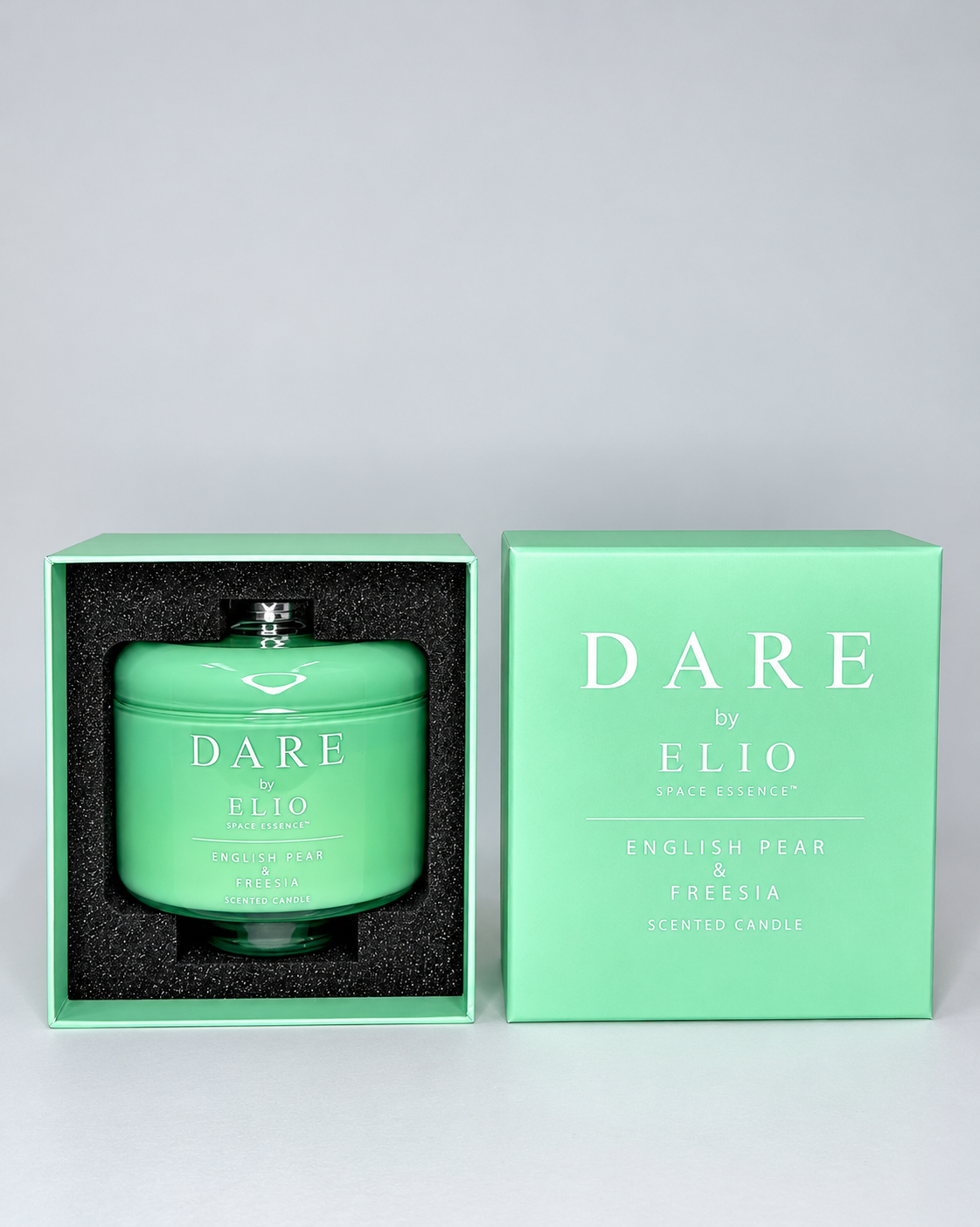 DARE Soy Candle – English Pear & Freesia