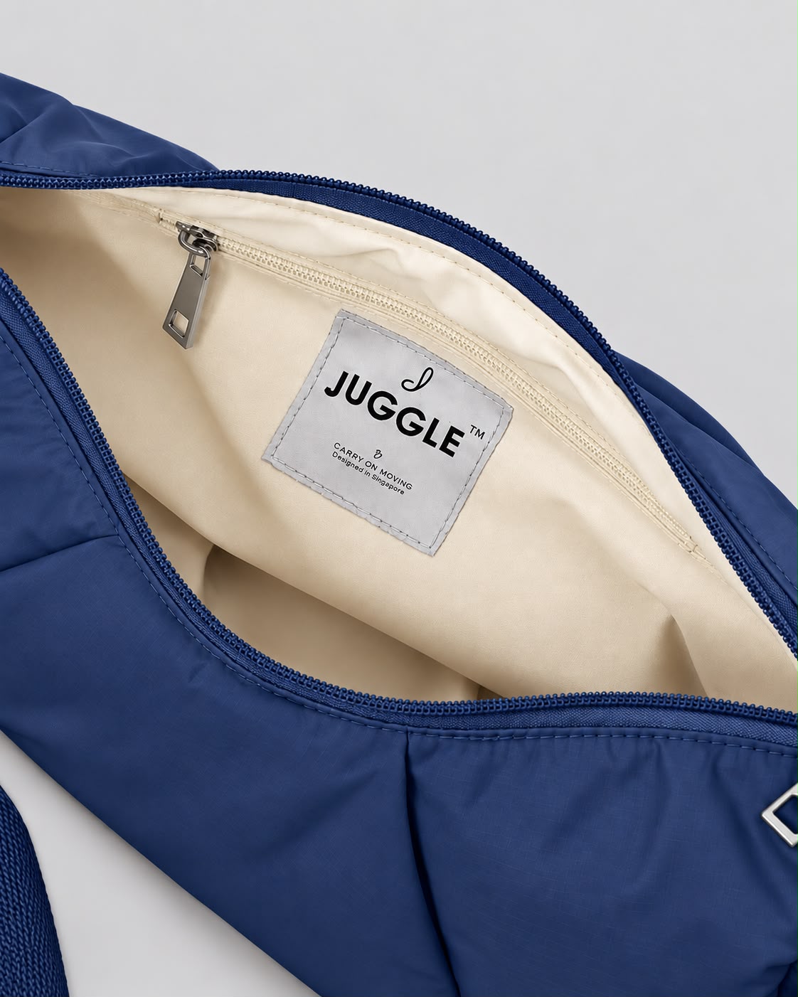 JUGGLE™ Hug