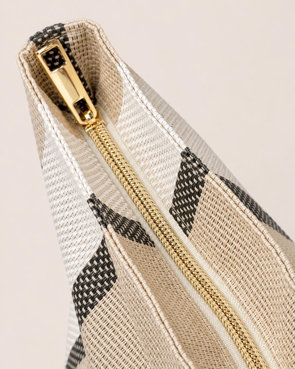 JUGGLE™ CarryAll — Sand